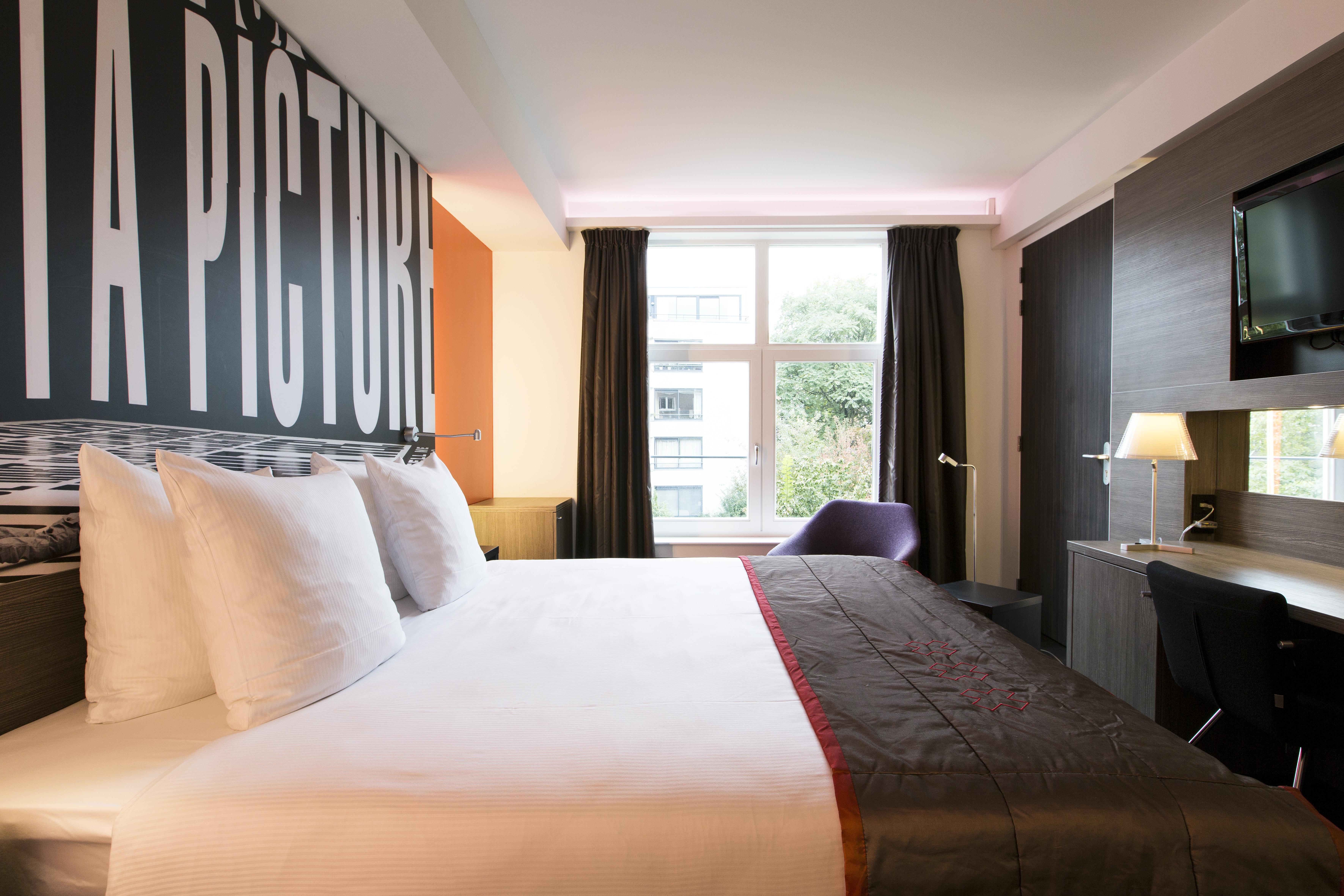 The Manor Amsterdam Hotel Exterior photo
